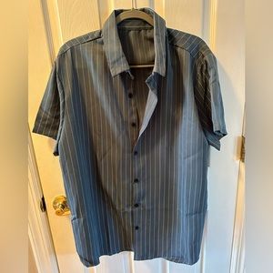 NEW Buttondown Short-sleeve Shirt